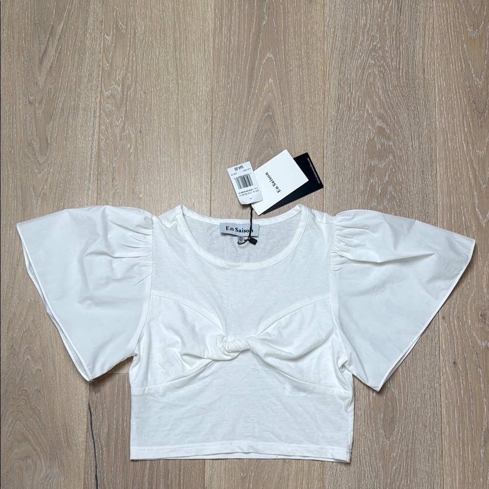 🆕 En Saison White Flutter Sleeve Tie Front Crop Blouse